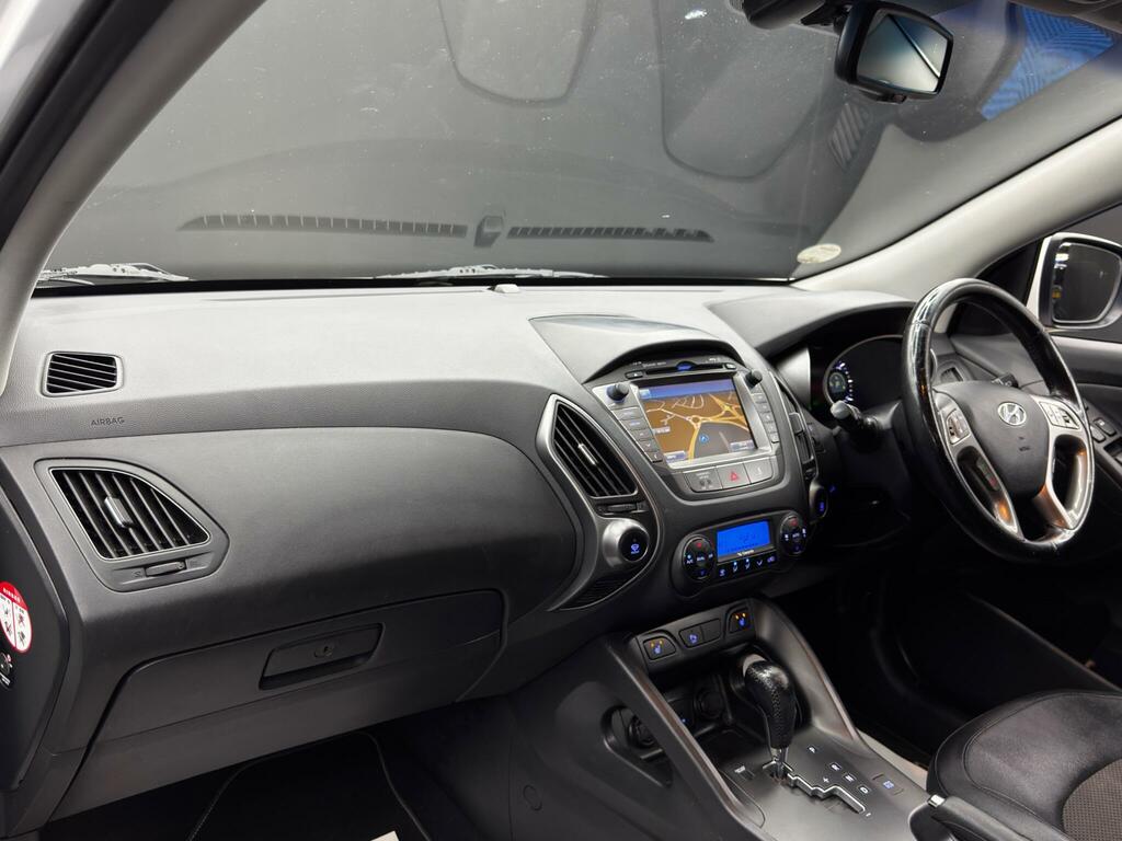 Hyundai Ix35 2.0 Crdi Se Polar White Suv White #11
