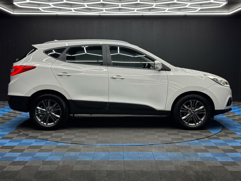 Hyundai Ix35 2.0 Crdi Se 4Wd Euro 5 Nav White #4
