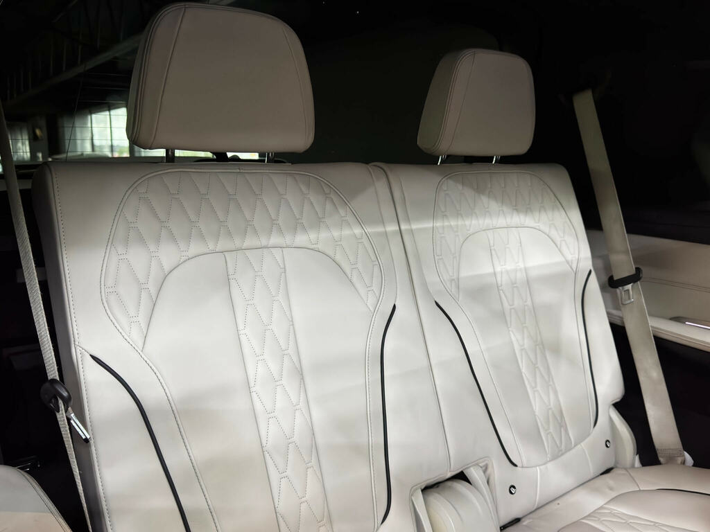 BMW X7 Xdrive30d M Sport Step Grey #17