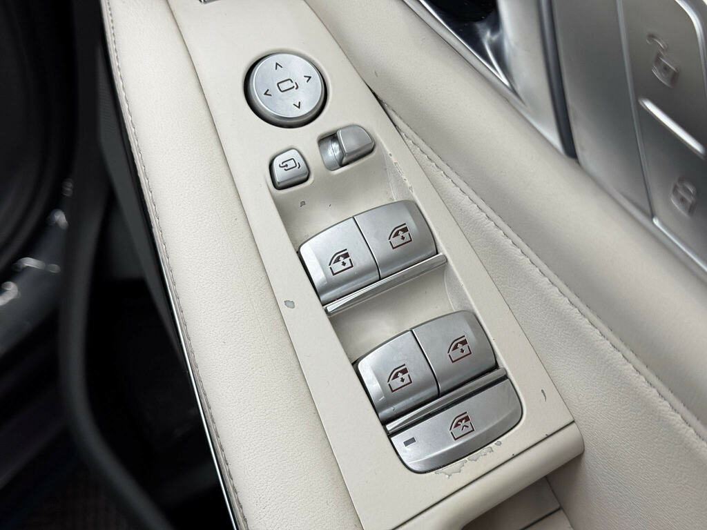 BMW X7 Xdrive30d M Sport Step Grey #54