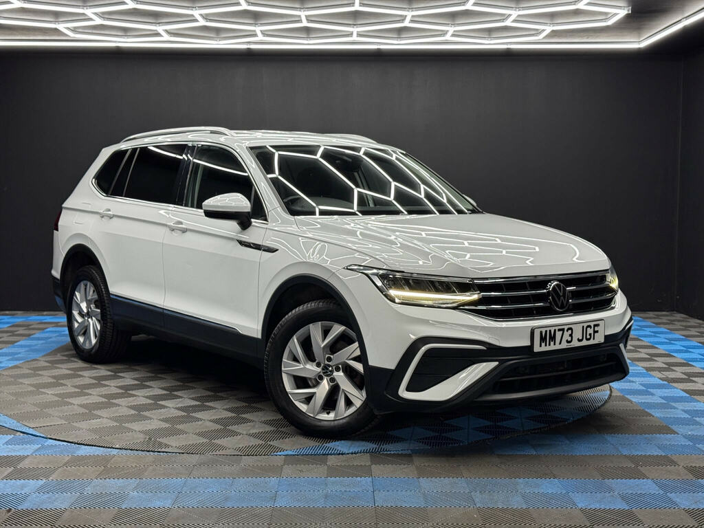 Volkswagen Tiguan Allspace 1.5 Tsi Life Dsg Euro 6 Ss MM73JGF White
