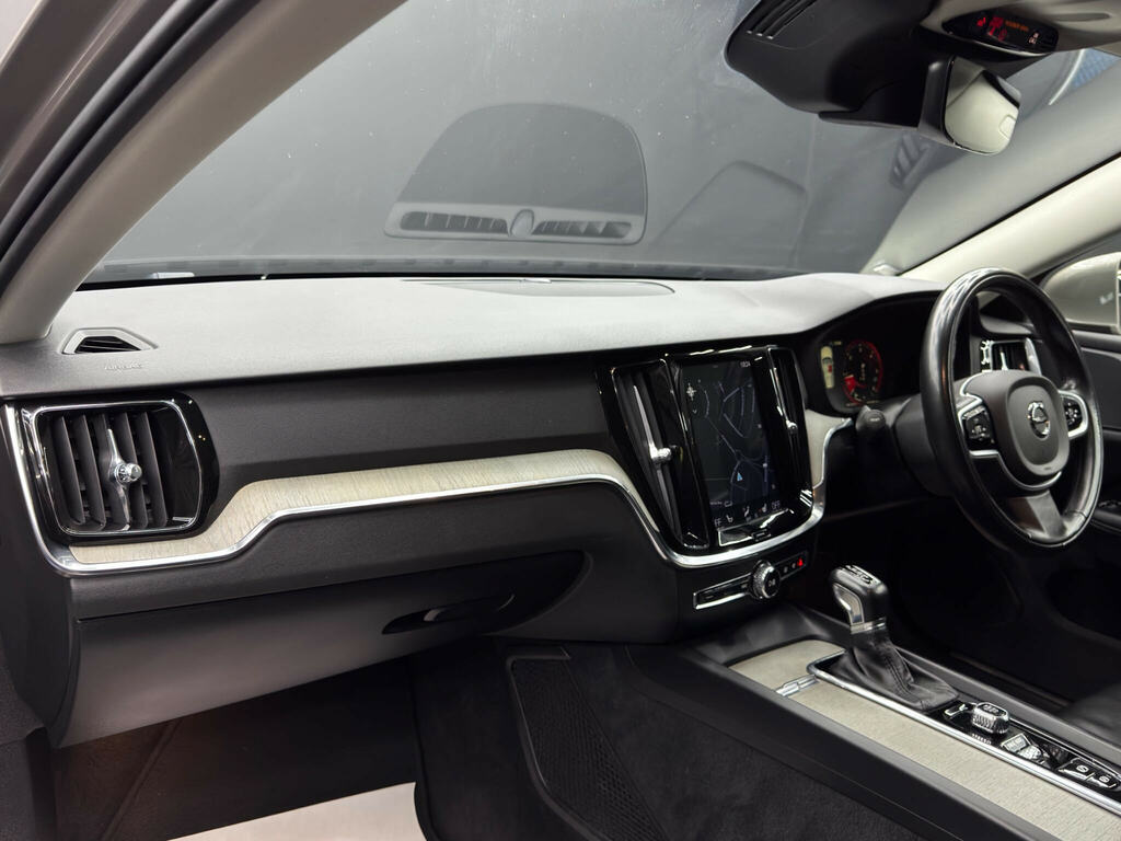 Volvo V60 D4 Awd Grey #11