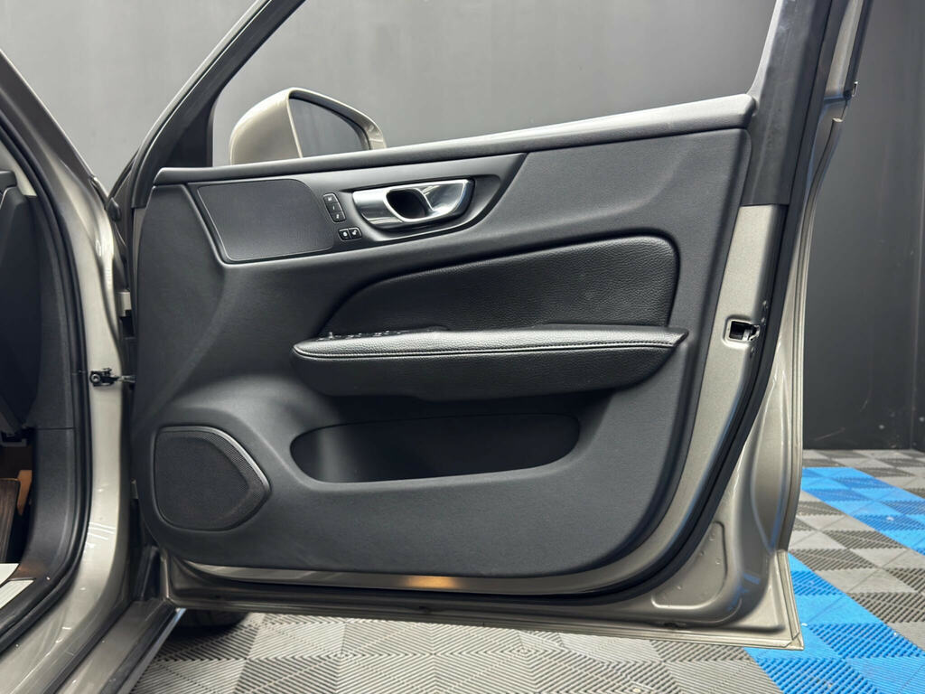 Volvo V60 D4 Awd Grey #36