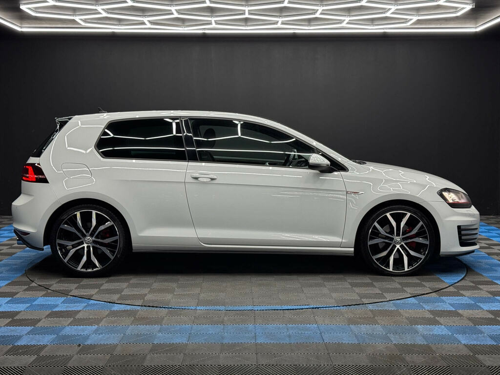 Volkswagen Golf 2.0 Tsi Bluemotion Tech Gti Launch Euro 6 Ss White #4