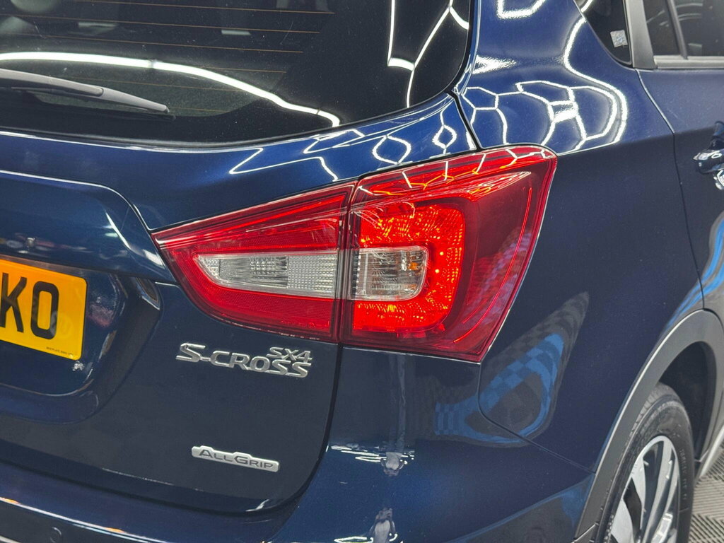 Suzuki SX4 S Cross Hatchback Blue #40