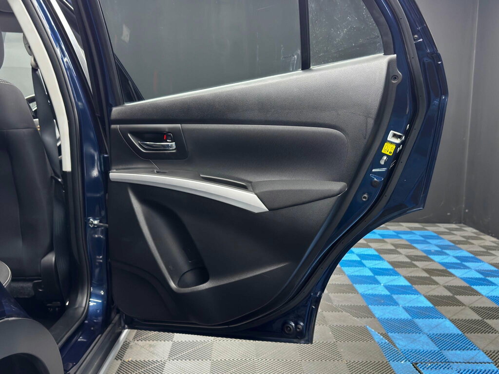 Suzuki SX4 S Cross Hatchback Blue #39