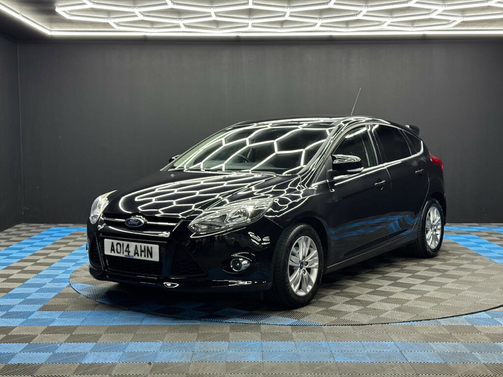 Ford Focus 1.6 Titanium Navigator Powershift Euro 5 Black #3