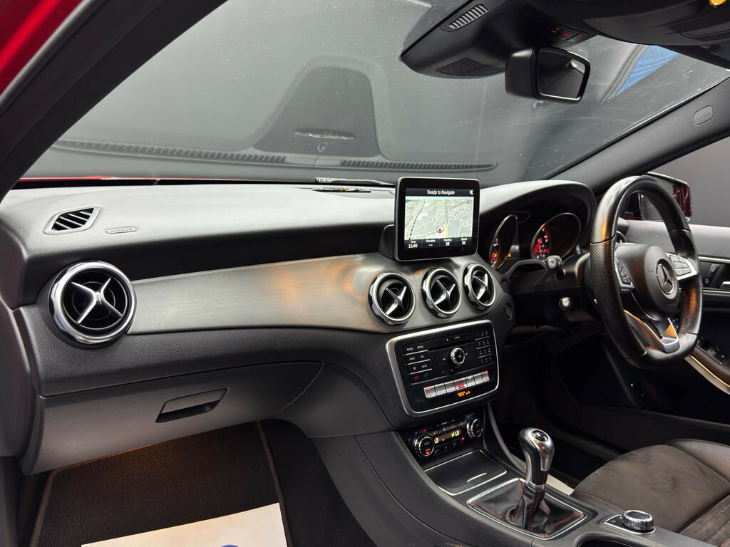 Mercedes-Benz GLA Class Ml250 Amg Sport Bluetec White #11