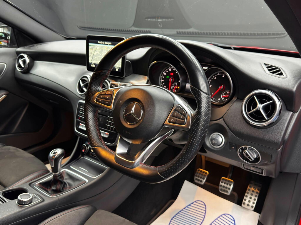 Mercedes-Benz GLA Class Ml250 Amg Sport Bluetec White #9