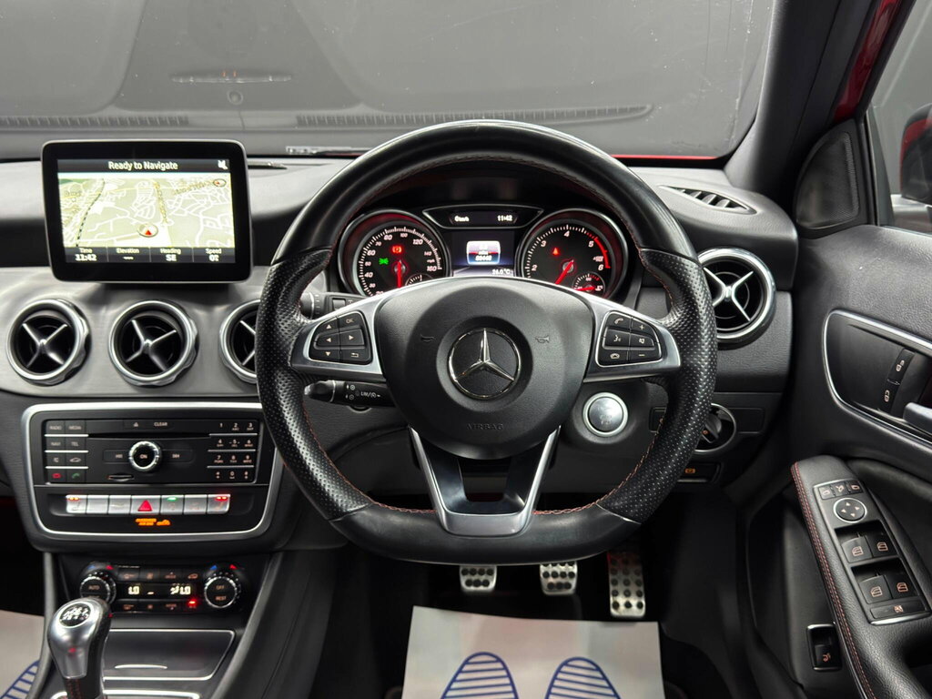 Mercedes-Benz GLA Class Ml250 Amg Sport Bluetec White #18