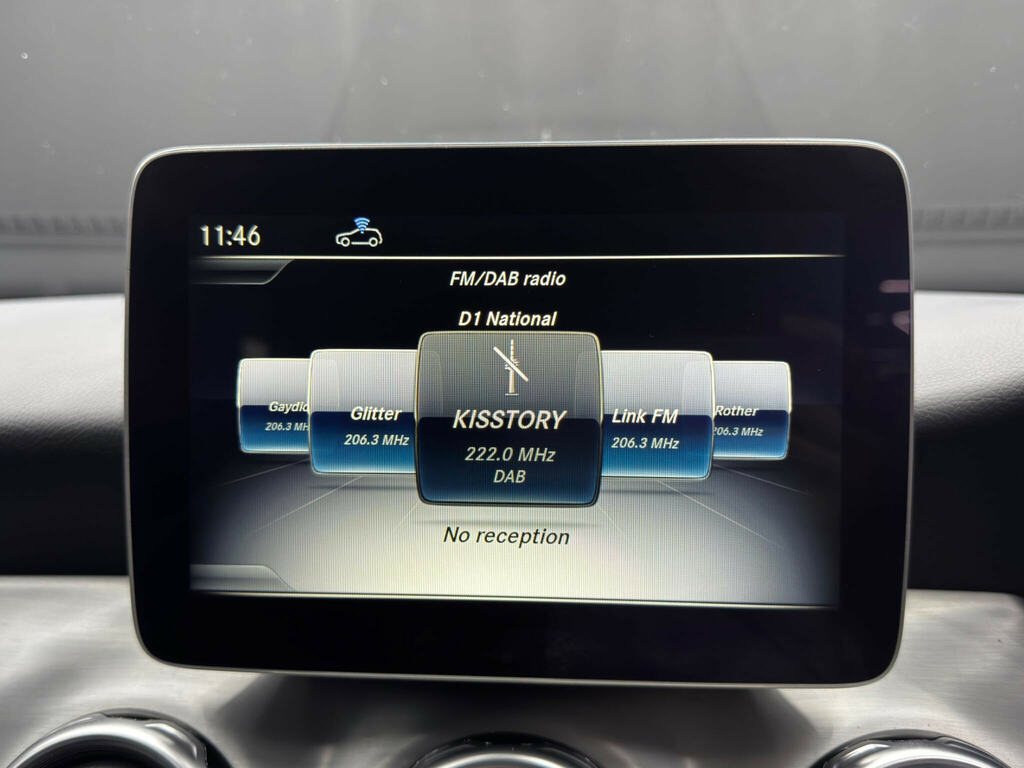 Mercedes-Benz GLA Class Ml250 Amg Sport Bluetec White #30