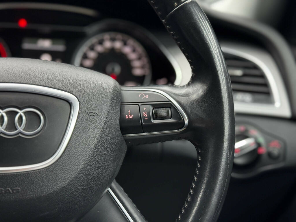 Audi A4 Saloon 2.0 Tdi Black Edition 201414 White #21