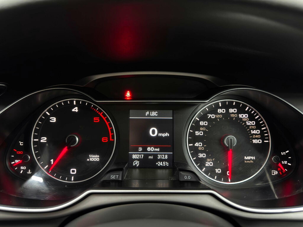 Audi A4 Saloon 2.0 Tdi Black Edition 201414 White #23