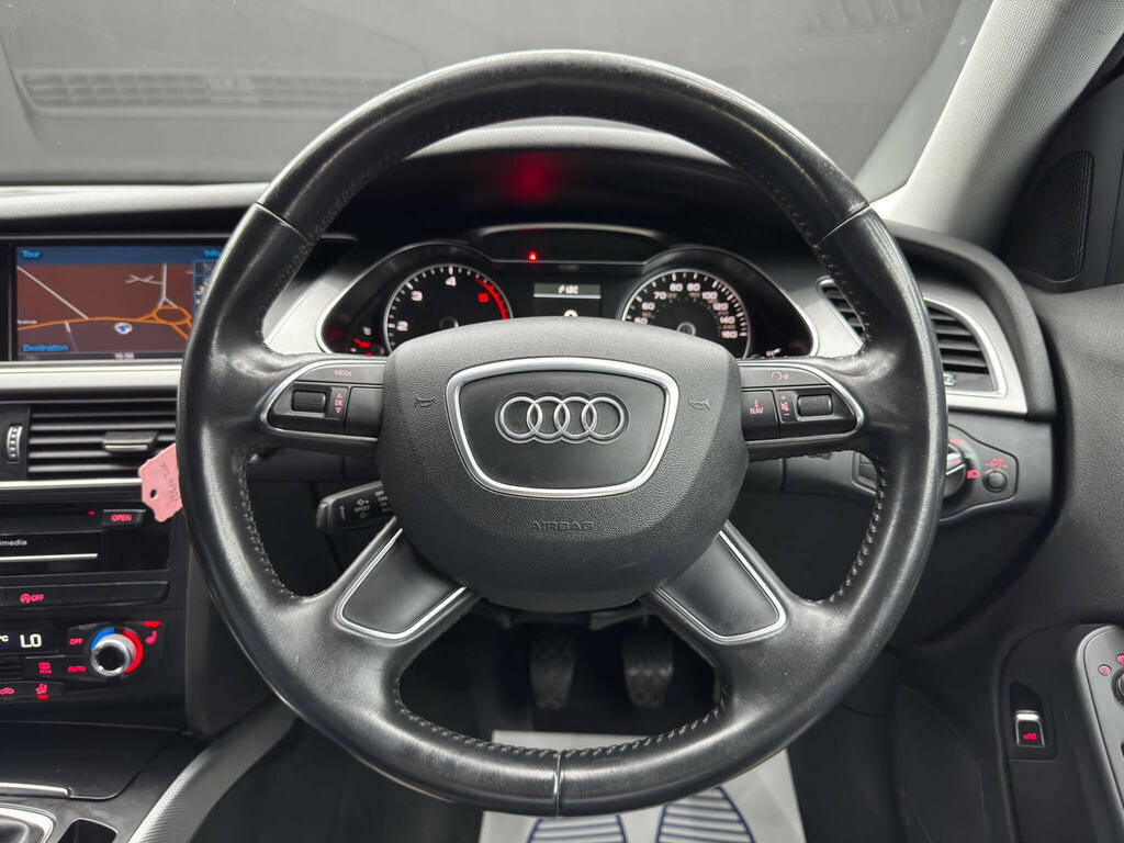 Audi A4 Saloon 2.0 Tdi Black Edition 201414 White #19
