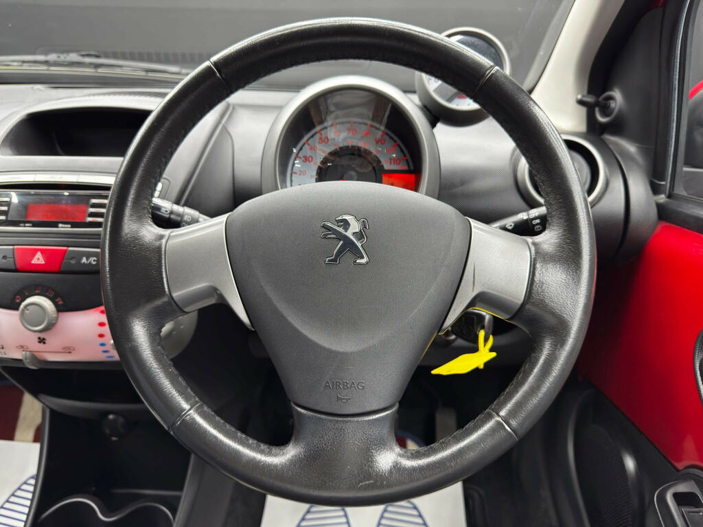 Peugeot 107  Black #18