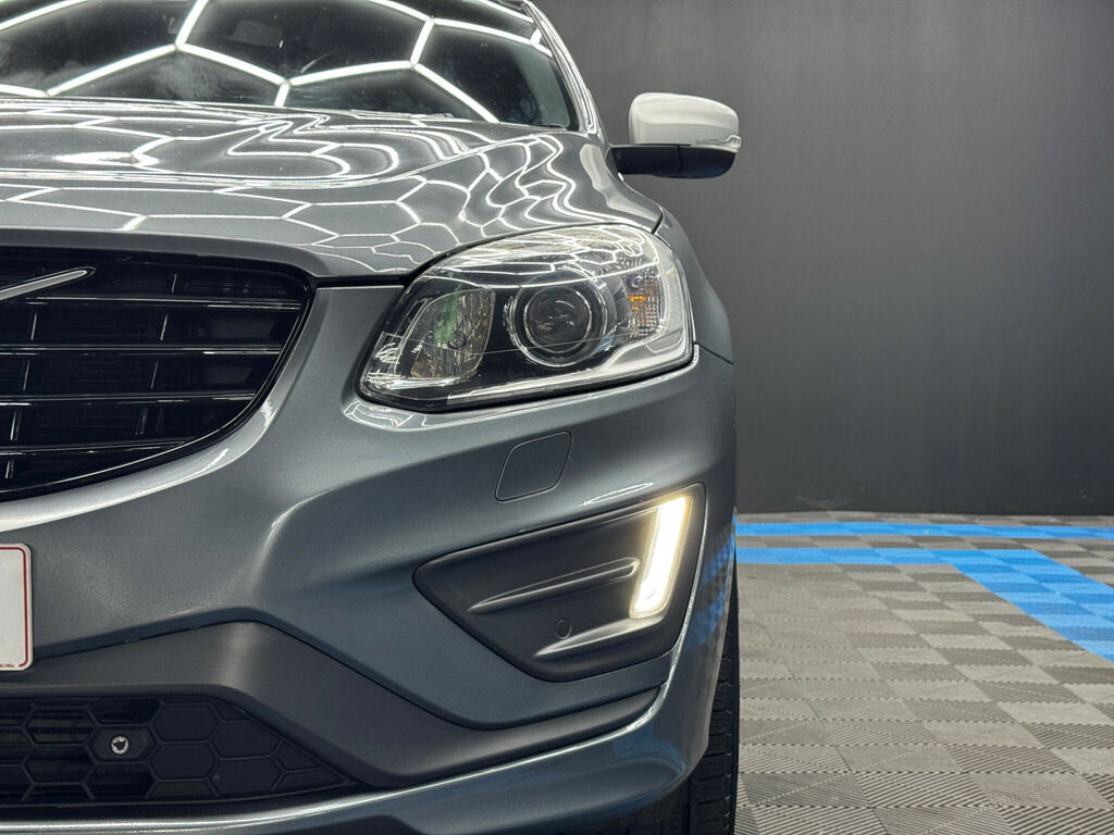 Volvo XC60  Black #43