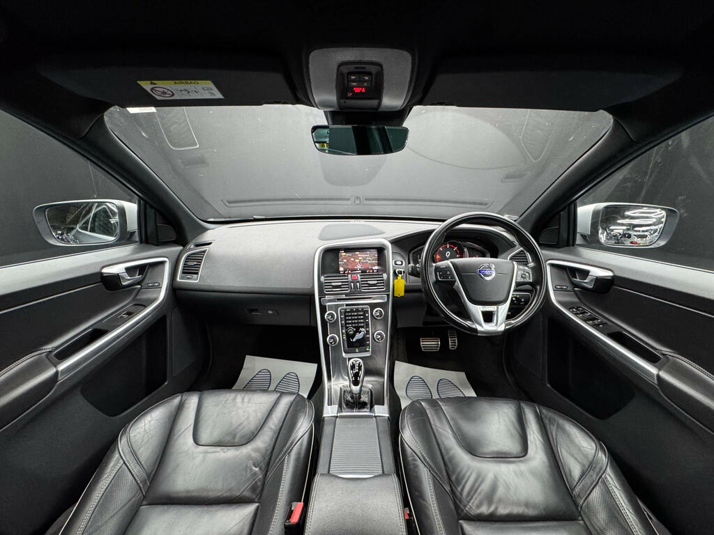 Volvo XC60  Black #16