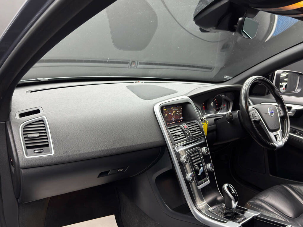 Volvo XC60  Black #10