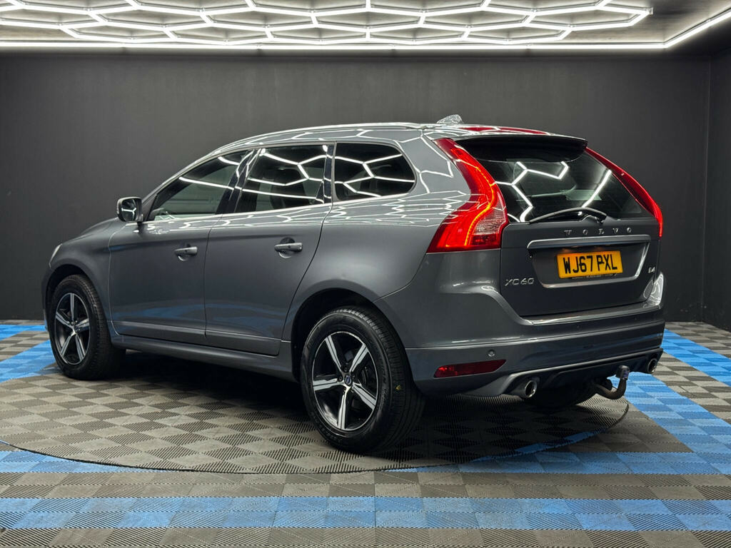 Volvo XC60  Black #7