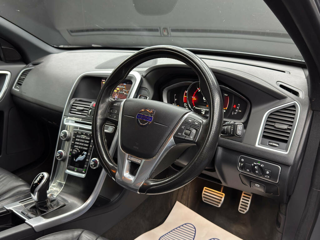 Volvo XC60  Black #9
