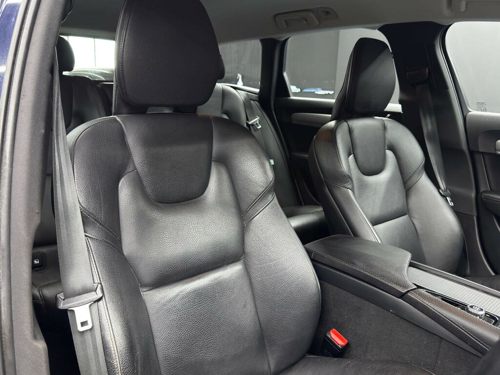 Volvo V90 R Design Plus Black #12