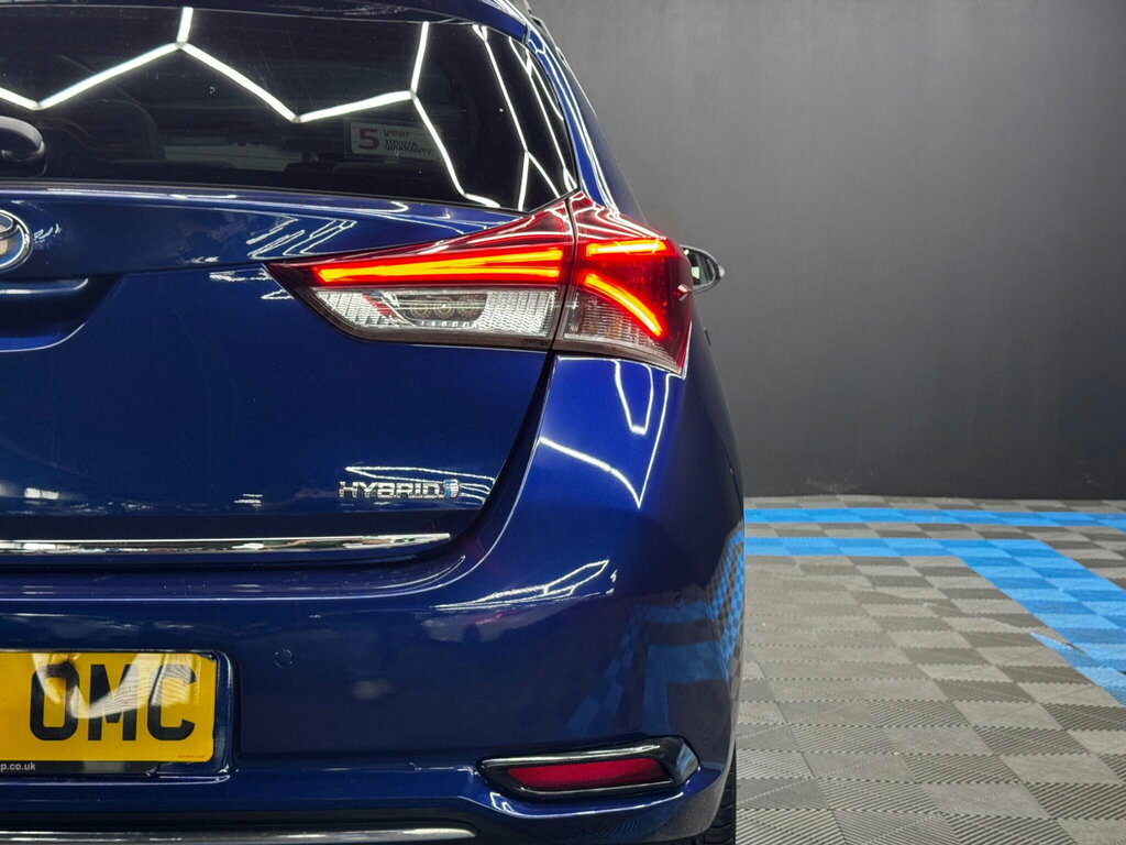 Toyota Auris 1.8L Excel Blue #39
