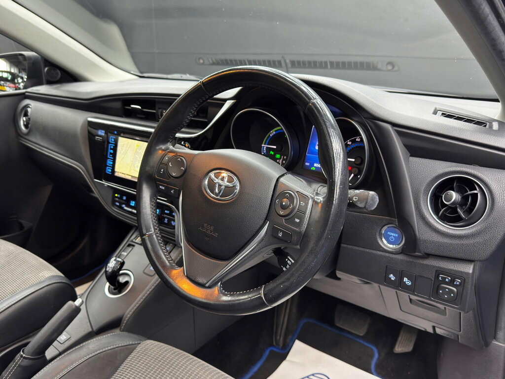 Toyota Auris 1.8L Excel Blue #9