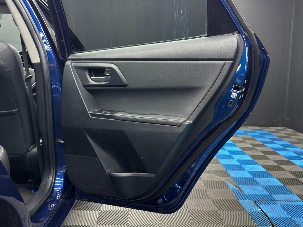 Toyota Auris 1.8L Excel Blue #38