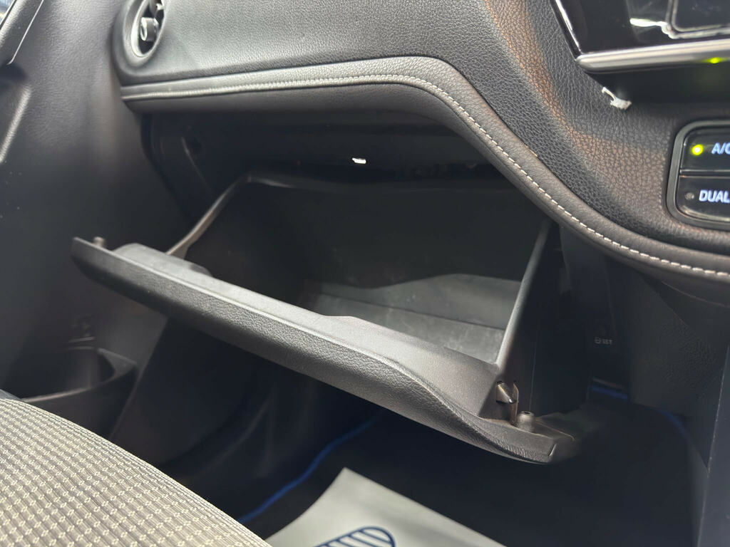 Toyota Auris 1.8L Excel Blue #33