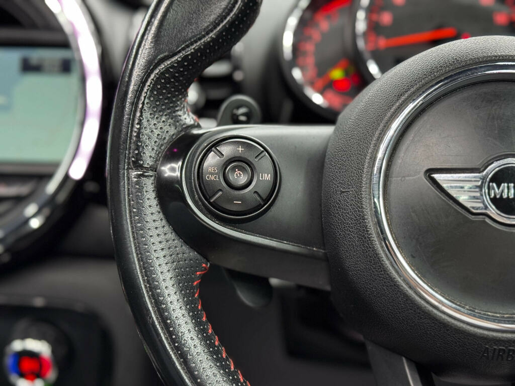 Mini Clubman Cooper Red #20