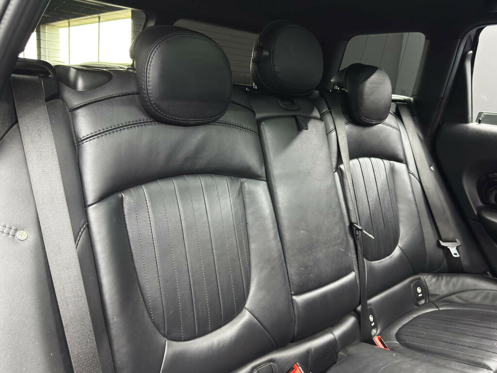 Mini Clubman Cooper Red #15