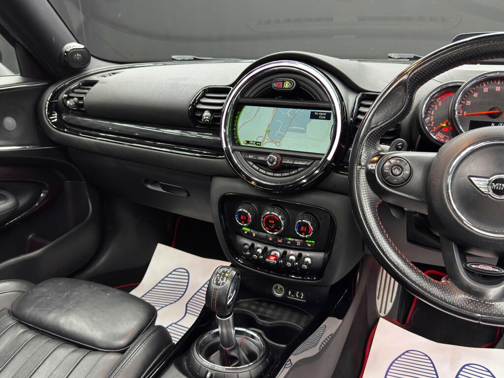 Mini Clubman Cooper Red #24
