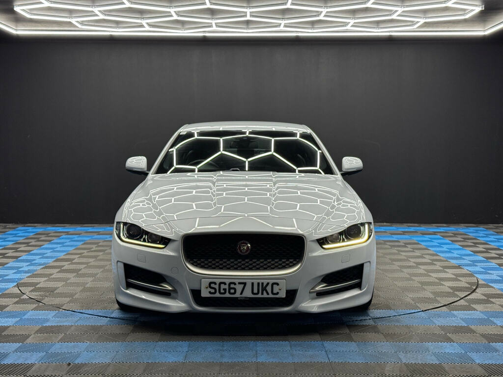 Jaguar XE 2.0D R-sport Euro 6 Ss White #2