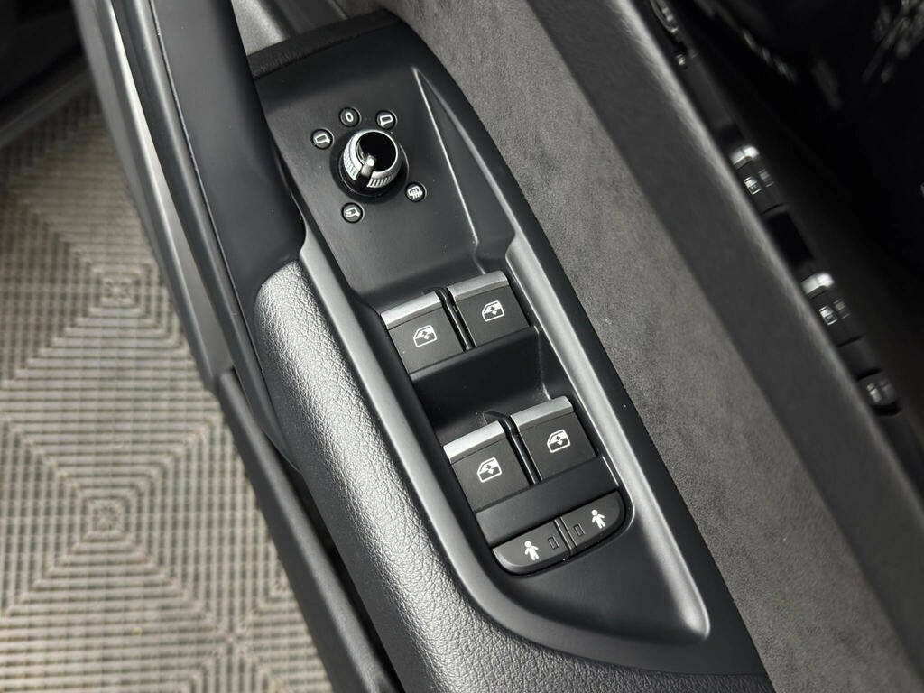 Audi Q5 40 Tdi Quattro S Line S Tronic Black #46