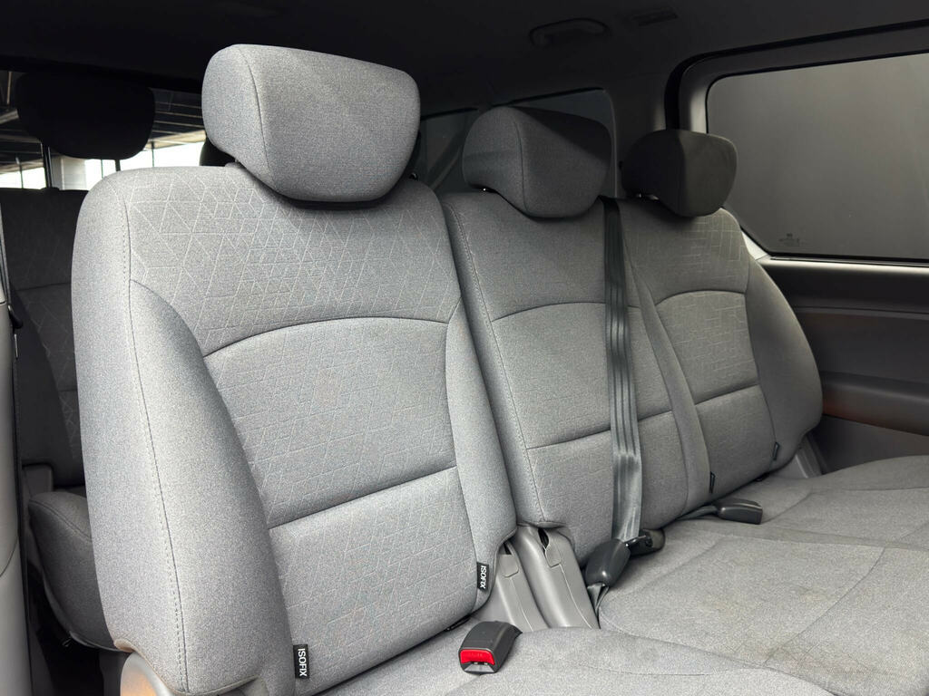 Hyundai I800 2.5 Crdi Se Nav 134 Bhp Silver #14