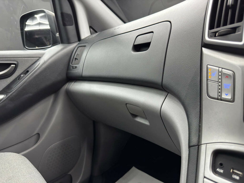 Hyundai I800 2.5 Crdi Se Nav 134 Bhp Silver #30