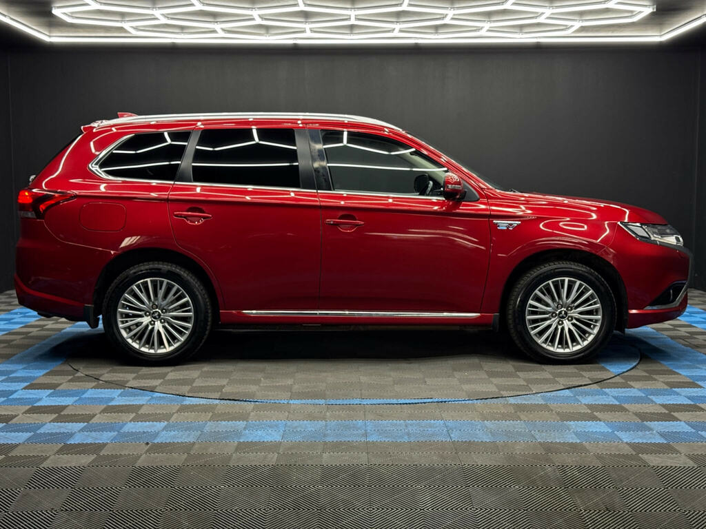 Mitsubishi Outlander 2.0H 12Kwh 4H Cvt 4Wd Euro 6 Ss Red #4