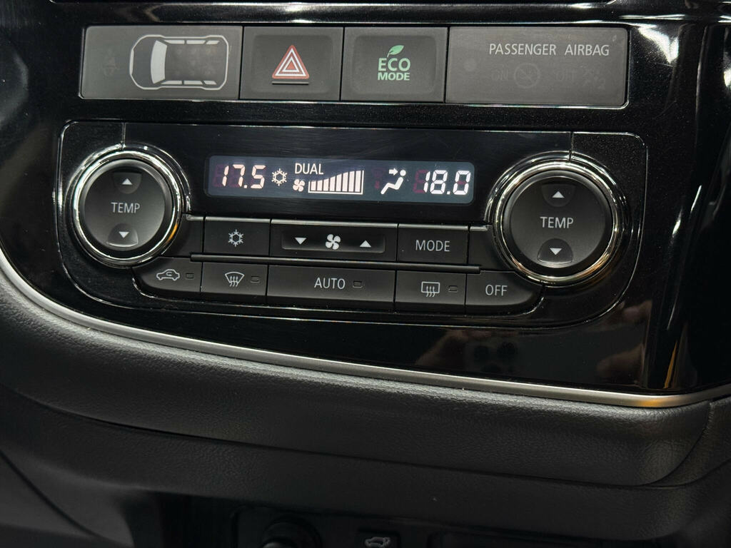 Mitsubishi Outlander 2.0H 12Kwh 4Hs Cvt 4Wd Brown #28