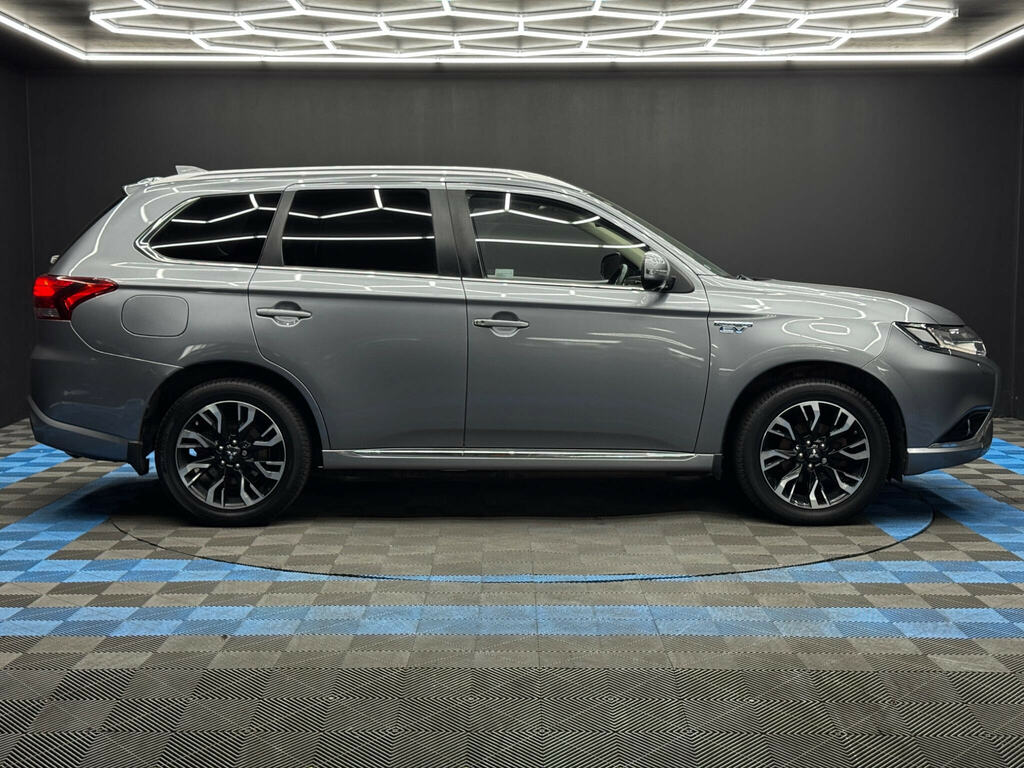 Mitsubishi Outlander 2.0H 12Kwh 4H Cvt 4Wd Euro 6 Ss Grey #4