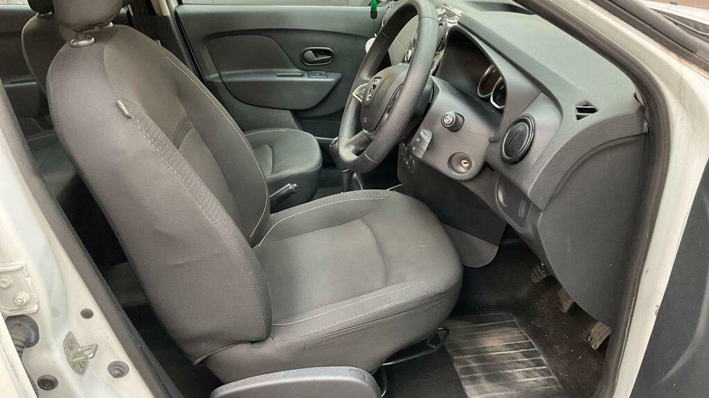 Dacia Sandero 0.9 Tce Comfort  #11