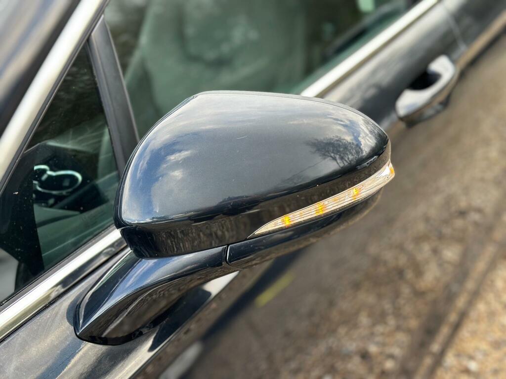 Ford Mondeo Titanium Blue #41