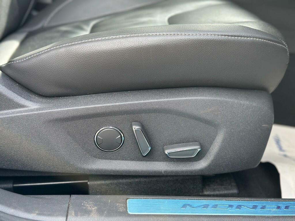 Ford Mondeo Titanium Blue #20
