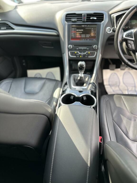Ford Mondeo Titanium Blue #12