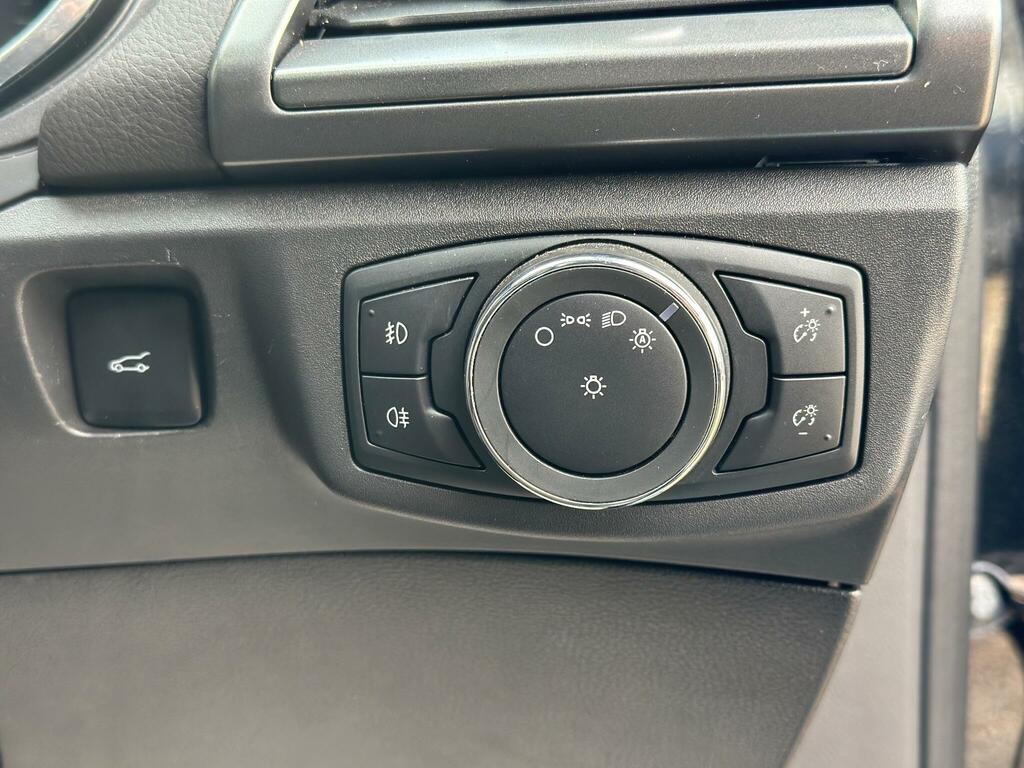 Ford Mondeo Titanium Blue #19