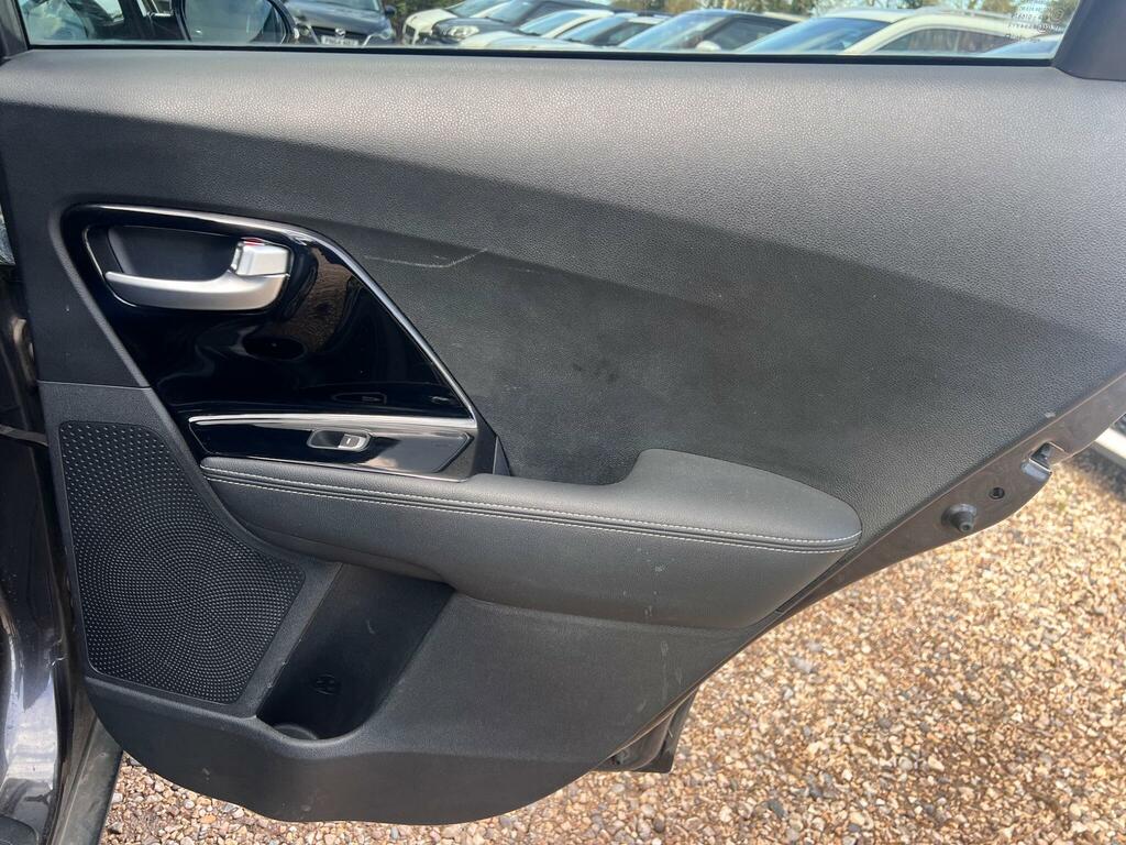 Kia Niro Black #39