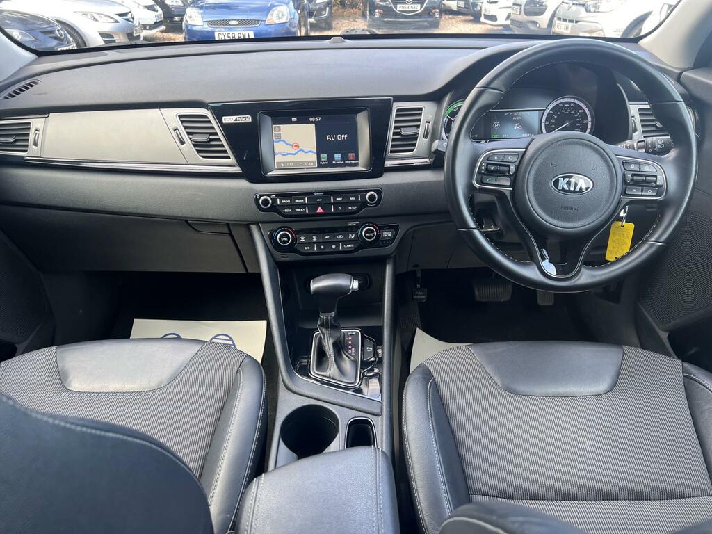 Kia Niro Black #14