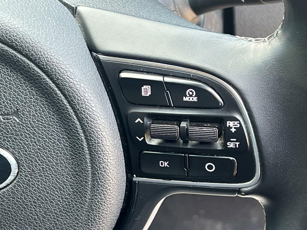 Kia Niro Black #26