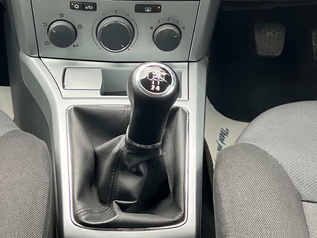 Vauxhall Astra Exclusiv Black #21