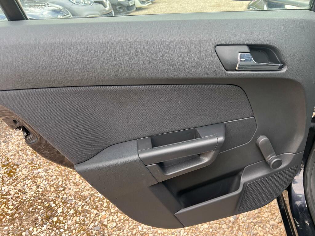 Vauxhall Astra Exclusiv Black #33