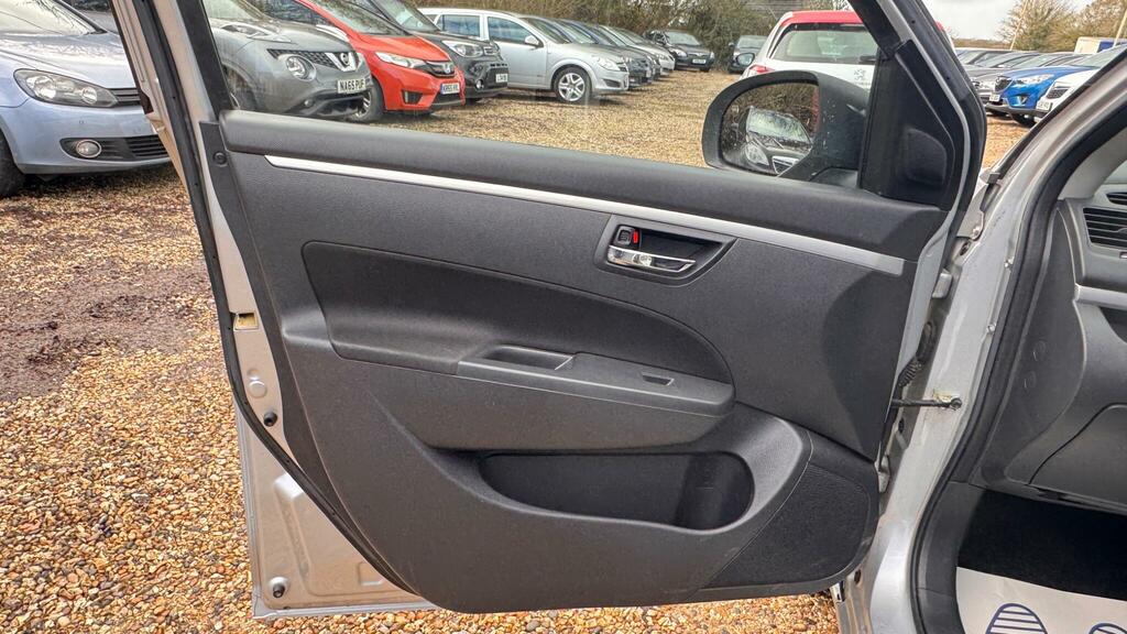Suzuki Swift 1.2 Sz3 Ddis 75 Bhp Green #20